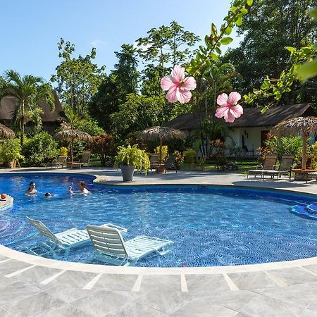 Hotel Suizo Loco Lodge & Resort Cahuita Extérieur photo