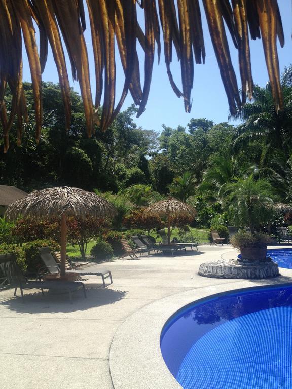 Hotel Suizo Loco Lodge & Resort Cahuita Extérieur photo