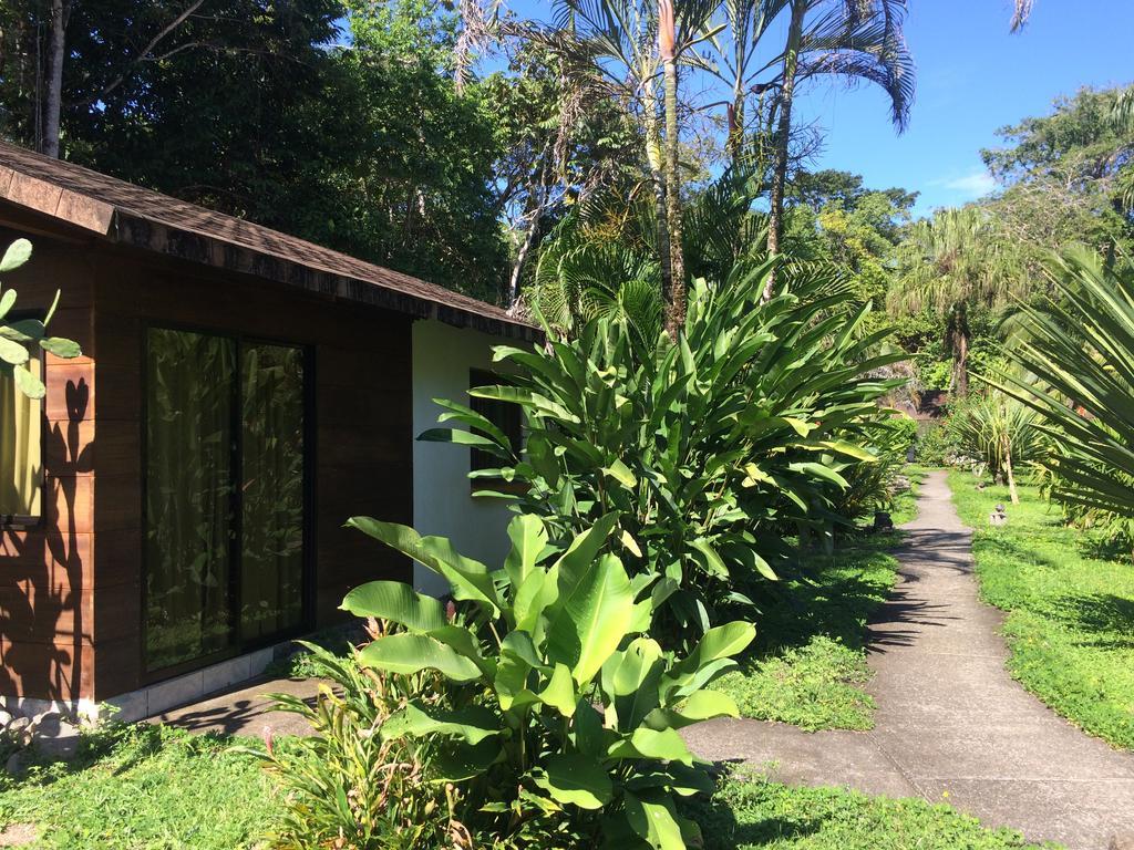 Hotel Suizo Loco Lodge & Resort Cahuita Extérieur photo